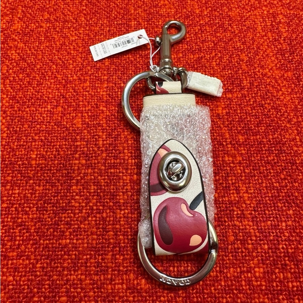 ❤️❤️❤️NWT Coach Bag charm ❤️❤️❤️